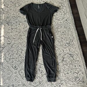 Vuori All Day Jumpsuit, women’s size small, heather gray, great condition